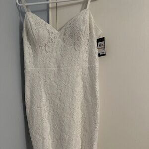 GUESS Women's Bodycon Lace W/Flounced Hem